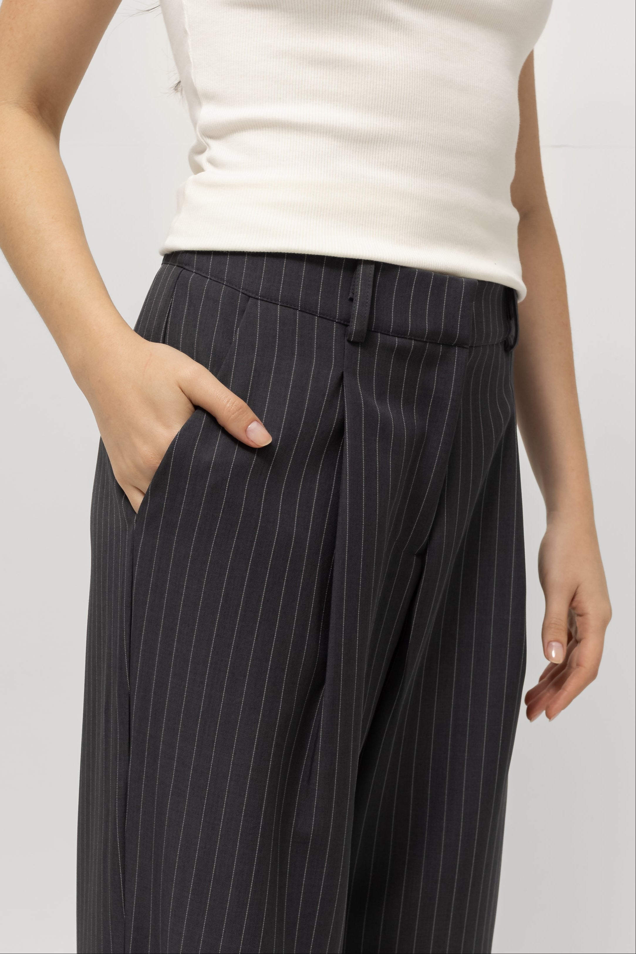 Calça Hannah Risca de Giz
