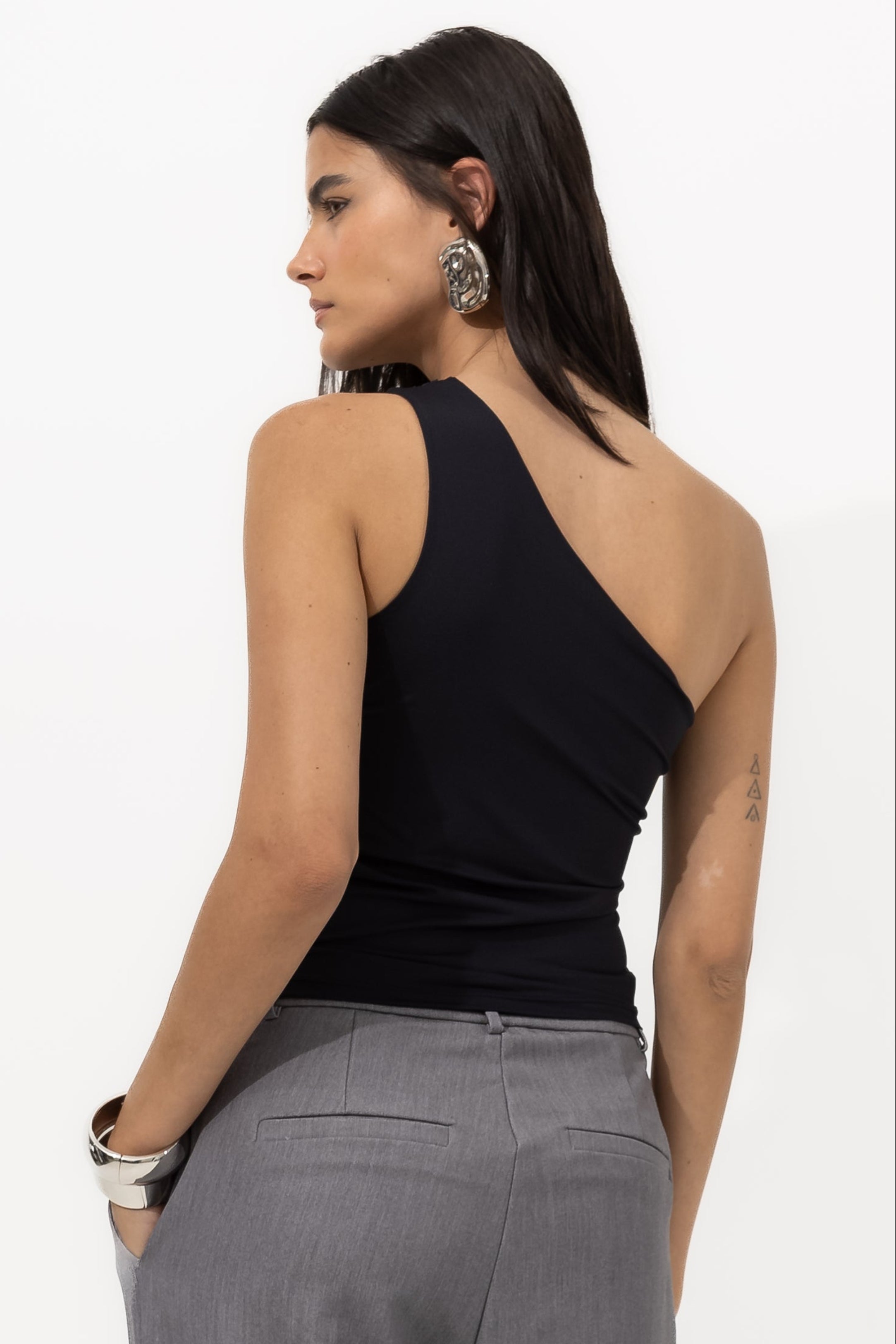 Blusa Thaila Assimétrica
