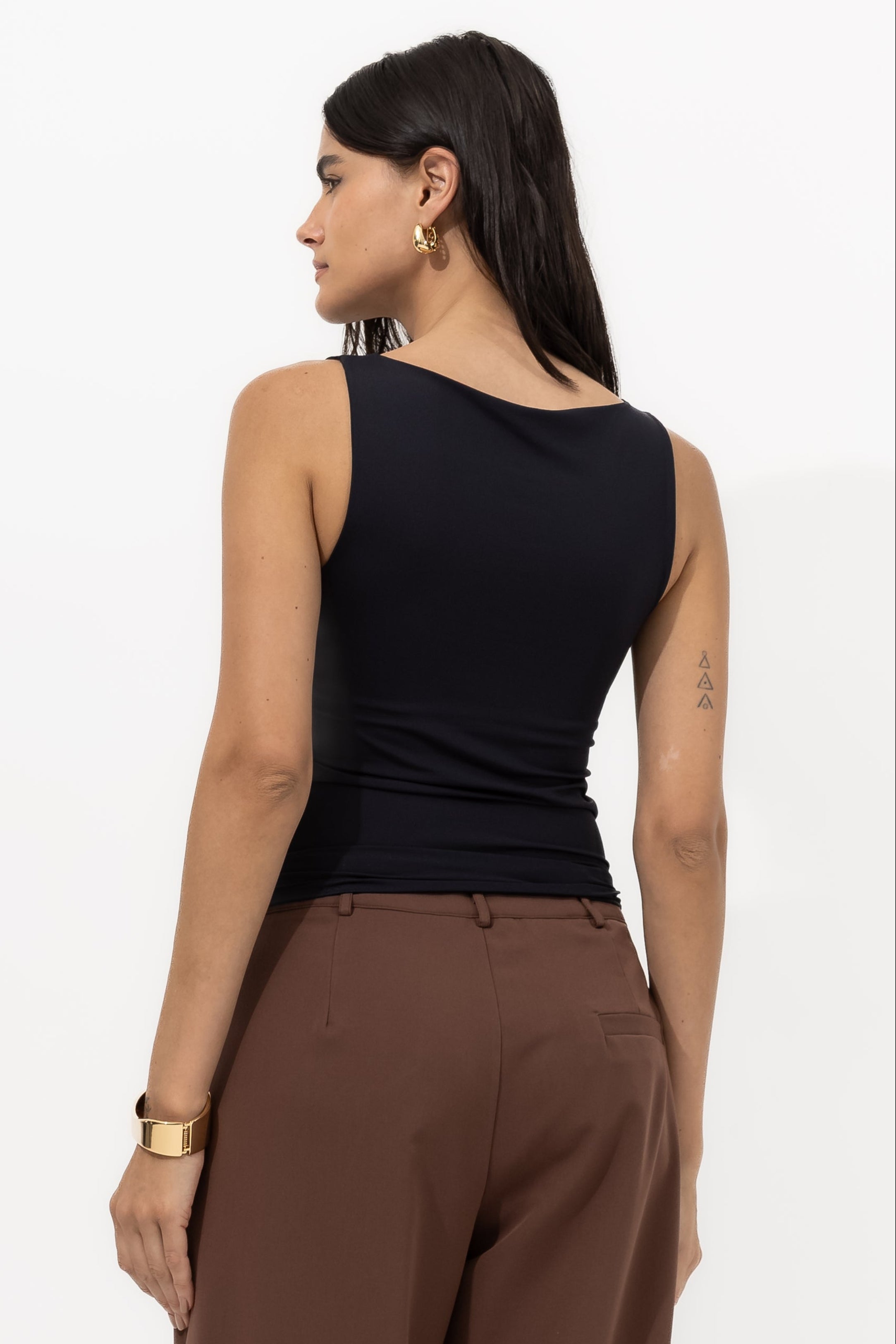 Blusa Bianca Gola Canoa
