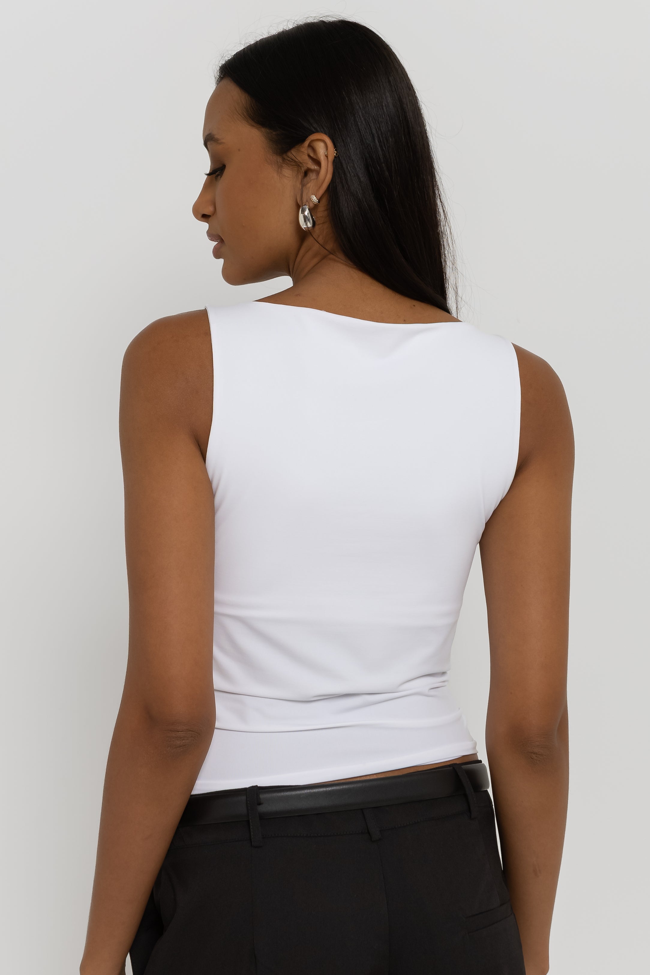 Blusa Bianca Gola Canoa
