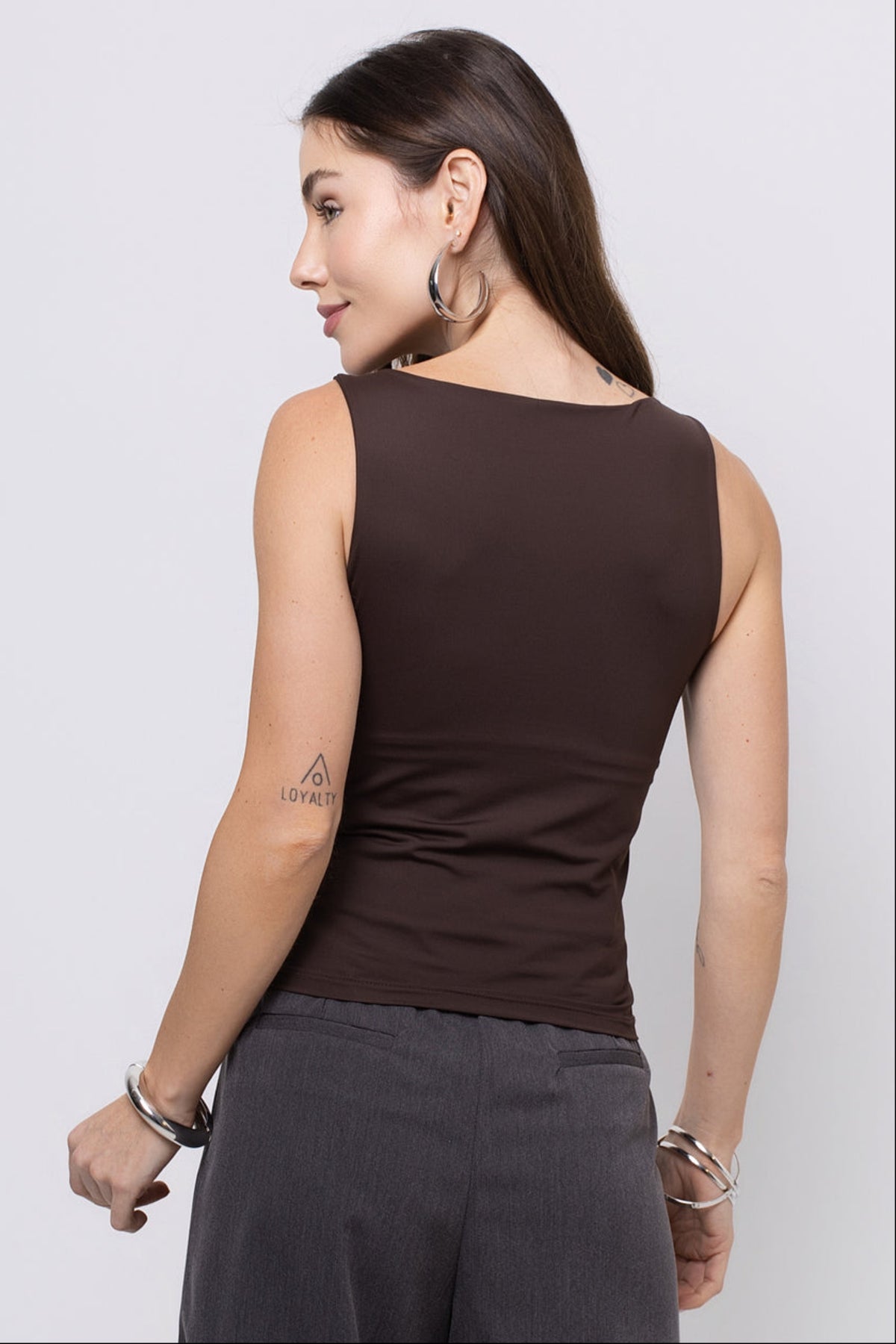 Blusa Bianca Gola Canoa